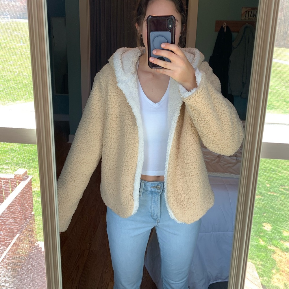 Reversible fluffy jacket - Picture 2 of 2